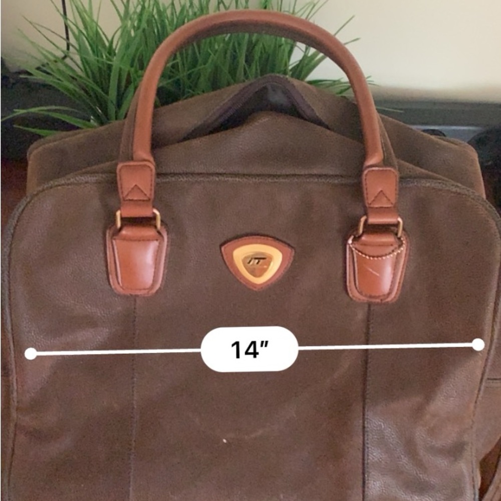 IT Luggage Brown Vintage Travel Bag with Leather/Suede Accents Vintage - Picture 11 of 14